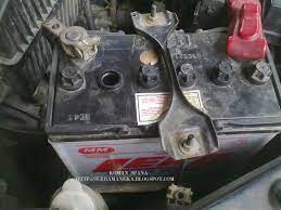 Hal ini sudah tidak berlaku karena smartphone sekarang sudah dibekali sistem yang akan menghentikan daya listrik ketika baterai telah terisi penuh. D I Y Serbamaneka Periksa Paras Air Bateri Proton Saga Blm Cara Koman