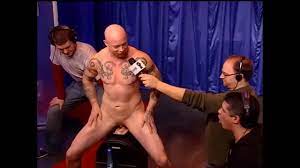 Buck Angel riding Sybian Orgasme Machine, Howard Stern - XVIDEOS.COM