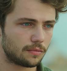 Tolga Saritaş in Güneşin Kizlari