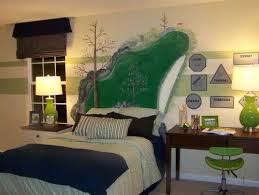Green Stripe And Green Lamp Golf Room Boys Room Decor Home