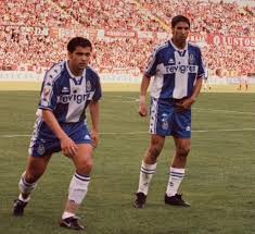 Born 15 november 1974) is a portuguese former footballer who played mostly as a right winger, and is the manager of porto. Estava A Jejuar E Desmaiei No Treino Do Fc Porto O Treinador Nao Sabia Maisfutebol
