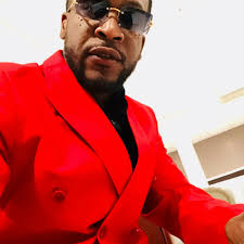 Justin Mickens's Instagram, Twitter & Facebook