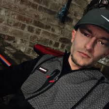 Hi can anyone come and cut my grass ASAP please