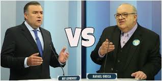 Rafael greca (democratas) está reeleito e será o prefeito de curitiba por mais quatro anos após vencer as eleições em há quatro anos, greca recebeu mais de 356 mil votos, totalizando 38% dos. Prefeito Rafael Greca Levou Vaia Porque Aumentou O Iptu Avalia Deputado Blog Do Esmael