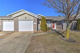 221 homes for sale in decatur, il. Sold 4774 Arbor Court Decatur Il 62526 2 Beds 2 Full Baths 120 000