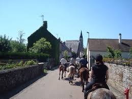 Maybe you would like to learn more about one of these? Morvan Im Galopp Schnelle Reittour Im Franzosischen Burgund