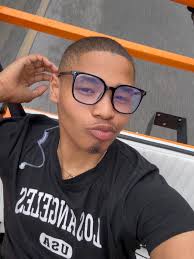 3 months ago, I was in a hospital bed asking God to help me get back to the  dream I had as a kid—being a film & TV producer., Now I’m back