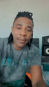 The Bo$$ has confirmed already Rich Bizzy will be in Maamba this Friday at  Dumbwiza Night Club K70 all round don't forget it will be hosted by Dj Tee. 