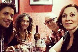 Morreu hoje maria joão abreu, na sequência de dois aneurismas, depois de ter sido submetida a intervenções cirúrgicas e colocada em coma induzido. Maria Joao Abreu Divertida Com Jose Raposo E Sara Barradas Selfie