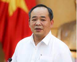 Ông sinh năm 1966, quê ở huyện triệu phong, tỉnh quảng trị. Wso5e Fg5z 3bm