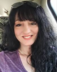 Kim Covington's Instagram, Twitter & Facebook