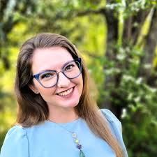 I am thrilled to start the new year with my new role helping rural and  indigenous communities in the West! I now work as a Community Economic  Development Consultant II with the