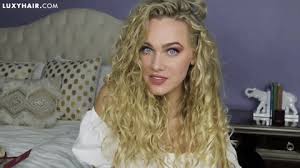 (1).natural wavy hair human clip in hair extensions hair length:the right way to measure the hair length is to make it straight. How To Blend Clip In Hair Extensions With Curly Hair