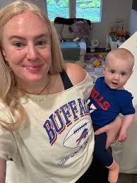 lookingforservice **crawfordville My nanny got into a wreck and can't make  it this week. I need someone to be a part time nanny for my 8 month old.  Pay will be discussed