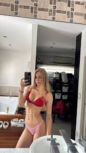 How hard would you take me? nudes | GLAMOURHOUND.COM