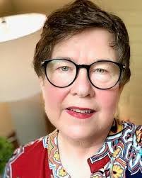 Debbie Newhouse's Instagram, Twitter & Facebook