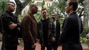 Ecco perché io sto dalla parte di gomorra, che indaga il male per superarlo. Gomorra 3 Recensione Degli Episodi 7 E 8 Della Serie Sky