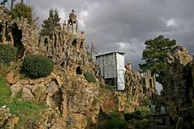 Un Gouffre En Plein Ciel Le Jardin De Rocailles De St Cyr Au Mont D Or Jardin De Rocaille Rocaille Jardins