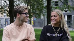 Sjølv om han spelte for utselde konserthallar, framfor fleire tusen menneske, var det ikkje konsertane som var høgdepunktet på turneen for artisten. Warner Music Norway Youtube Channel Analytics And Report Powered By Noxinfluencer Mobile