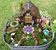 Minigarten Gestalten Ideen Und Tipps Fur Einen Hubschen Miniatur Garten Diy Feengarten Mini Garten Und Feengarten Pflanzen