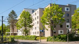 Bequem werden sie am silvesterabend mit dem bus vom hotel direkt zum schiffsanleger und wieder zurückgefahren. Studierendenwohnheim Pariser Strasse Kr Architekten