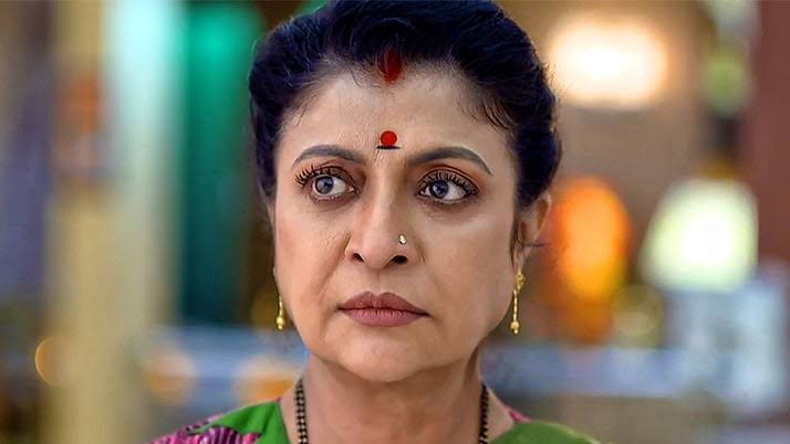 পরিচালনায় আসছেন না, ভুয়ো খবর ওড়ালেন দেবশ্রী | Debashree Roy is not in  direction | Janatar Katha News