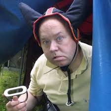 I år är revyn vassare