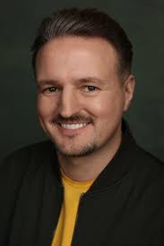 Scott Kyle's Instagram, Twitter & Facebook