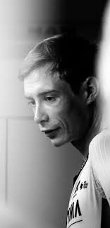 Jonas V. Christensen 𝕃𝕠𝕧𝕖𝕋𝕣𝕦𝕔𝕜𝕚𝕟𝕘 𝕎𝕖𝕓𝕤𝕙𝕠𝕡