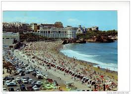 64 Biarritz La Grande Plage Et Les Casinos Editions Chatagneau Voitures Des Annees 60 70 2ch 4ch Coccinelle Biarritz Plage Paysage