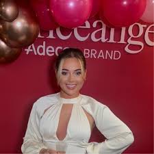 Happy Monday everybody! I am always left slightly speechless when such…