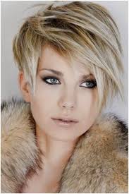 29 Recherche Modele De Coiffure Courte Mignon En 2020 Modele Coiffure Courte Modele Coiffure Coiffure Courte