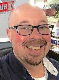 Justin Riggins's Instagram, Twitter & Facebook