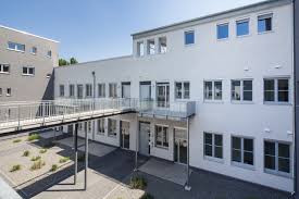 Finden sie die besten angebote für dachgeschosswohnung neubau trier. Oliplast Fenster Turen Rollladen Markisen Wintergarten Tore Trier Wittlich Luxemburg Aktuelle Referenzen