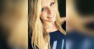 Lindsay Bass's Instagram, Twitter & Facebook