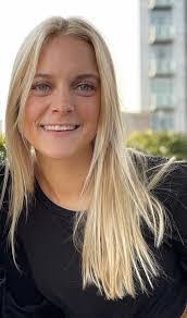 Erica Kindle's Instagram, Twitter & Facebook