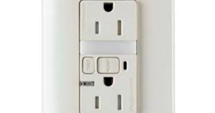 Legrand 15 Amp Tamper Resistant Gfci Combo Receptacle And Nightlight 1595ntltrlacc4 The Home Depot Bathroom Night Light Gfci Night Light