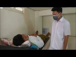Sunat tegese sampean ora bisa nakal maneh, sampeyan kudu dadi bocah sing apik.. Orang Kampung Ngomong Inggris Sunat Kuy English Movie Youtube
