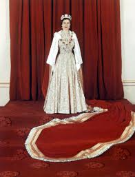 Queen elizabeth ii has reigned for 68 years, which is longer than any british monarch in history and any current monarch in the world. Queen Elizabeth Ii Und Prinz Philip Feiern 70 Jahriges Liebesjubilaum Stars