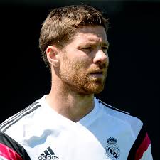 Manchester United ponder move for Real Madrid midfielder Xabi Alonso