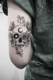 Discover the meanings of skull tattoos, plus discover different types of skull tattoos and check out stunning designs & photos here below. Pin On Skull Tattoos For Females