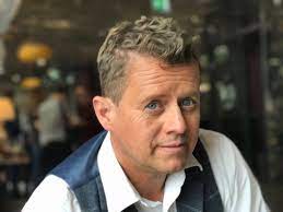 A list of bbc episodes and clips related to bbc sports presenters and reporters. Mike Bushell Wikipedia