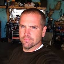 Brad Seward's Instagram, Twitter & Facebook