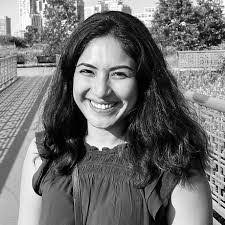 Kelly Baas's Instagram, Twitter & Facebook