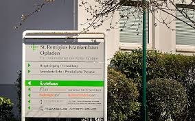 Wann das klinikum, das derzeit evakuiert wird, wieder ans stromnetz geht, ist noch unklar. Parkplatzmangel St Remigius Krankenhaus Radio Leverkusen