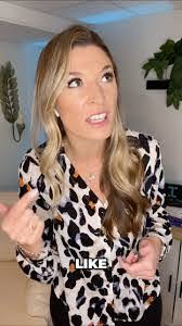 Stephanie Grady's Instagram, Twitter & Facebook