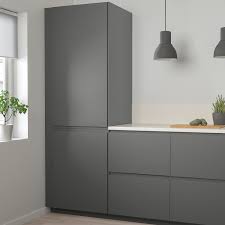 Typical shaker style open shelving is given a contemporary twist with discreet lighting to showcase gleaming copperware. Voxtorp Dark Grey Door 60x40 Cm Ikea