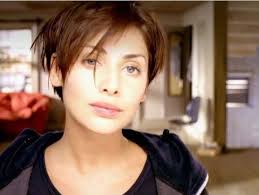 Natalie imbruglia's new album firebird is out 24 september. Natalie Imbruglia Torn Natalie Imbruglia Crop Hair Hairstyle