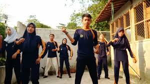 Nilu, bidar, melaram, tawakal, meroyan, fur in english, peek in english. Senam Aerobik On My Way Alan Walker And Sabrina Carpenter Youtube