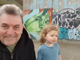 Out walking with my granddaughter. Anyone recognise this artwork?  #invisible #iconic